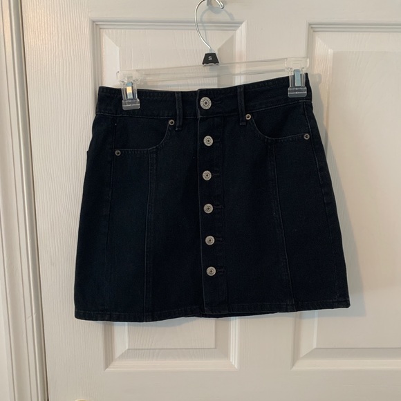 American Eagle Outfitters Dresses & Skirts - American Eagle black button front denim mini skirt